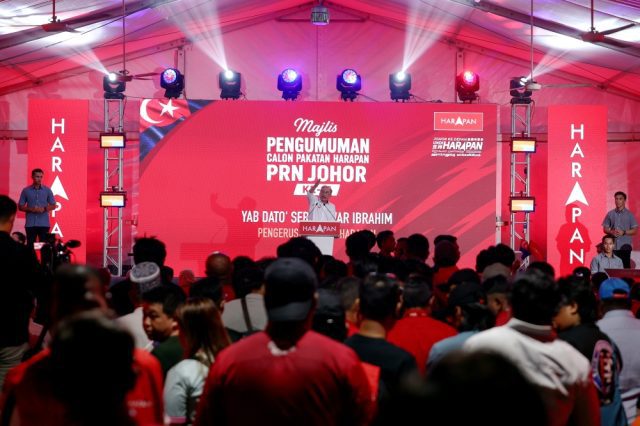 Anwar-Johor-Terima-RM16-Bilion-dari-Putrajaya-Lebih-Tinggi-Daripada.JPG