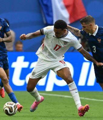 Chelsea sah tandatangani Morgan Rogers, bintang Piala Dunia England, kontrak tujuh tahun bernilai £117m