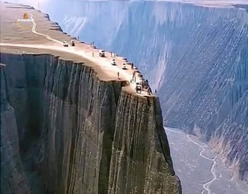 Keajaiban Alam: Menyelami Sejarah Anjihai Grand Canyon di Xinjiang, China
