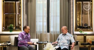 Agong telah diberi taklimat mengenai hasil Sidang Kemuncak ASEAN semasa pertemuan dengan Perdana Menteri.