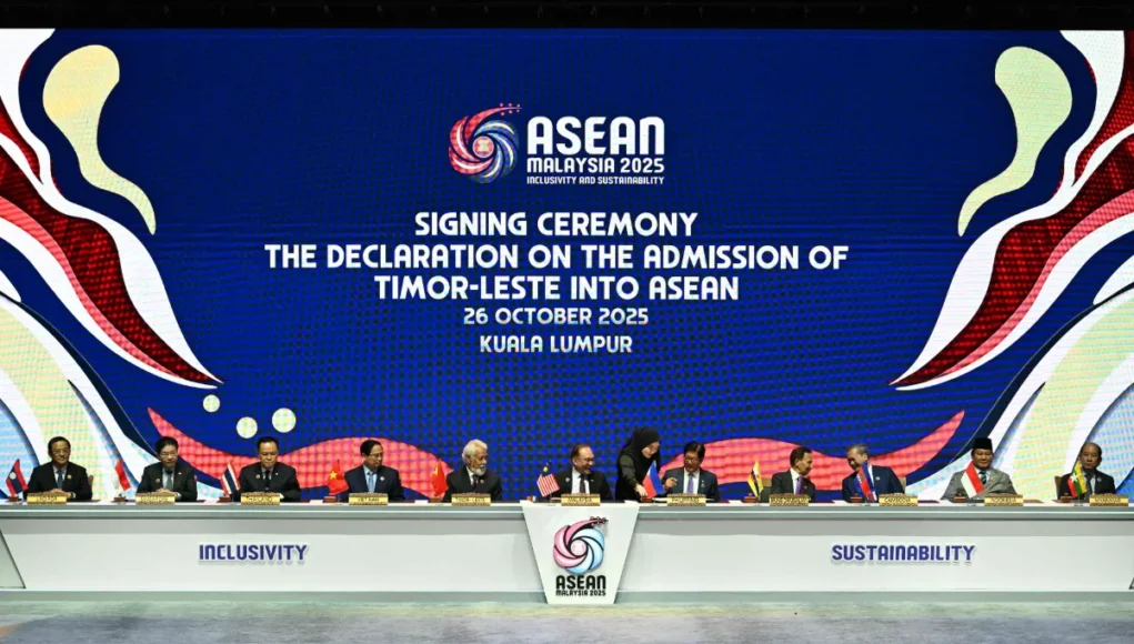Asean: Timor-Leste menjadi ahli ASEAN ke-11, Perjanjian Damai KL ditandatangani.