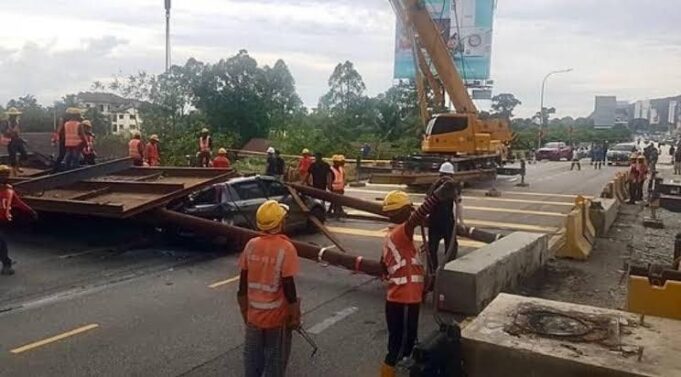 ECRL: Kejadian Runtuh di MRR2, Nasib Penumpang Sebuah Kereta