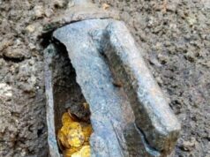 Penemuan Unik: Bekas Gangsa dengan 300 R di Como, Itali Utara