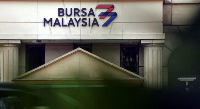 Bursa Malaysia mencatatkan kenaikan untuk hari ketiga berturut-turut dengan pengukuhan ringgit.