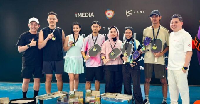 Cik Manggis dan Danish Iskandar mencatat sejarah dengan meraih kemenangan pertama untuk ‘The Social Serve’. Kejayaan ini membuktikan dedikasi serta kerjasama mereka dalam mencapai puncak.