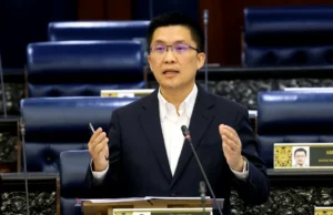 Pemimpin sekolah mendapat autonomi dalam pelaksanaan pengajaran bersama.