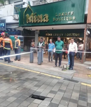 Jalan Masjid India dibuka semula setelah kerja-kerja pembaikan akibat penurunan jalan selesai.