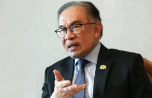 Kerajaan baru umum akan menghapuskan cukai jualan untuk peniaga kecil bermula 2026.
Tajuk: Kerajaan Umum Pemansuhan Cukai Jualan, Legakan Peniaga Kecil Mulai 2026