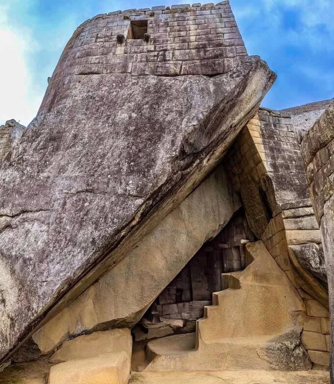Machu Picchu: Keajaiban Arkeologi dan Ritual Solstis Musim Panas