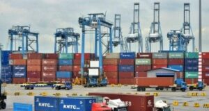 Lebihan Dagangan Malaysia Merosot Drastik 58.8% pada November 2025: Implikasi Ekonomi dan Tindak Balas