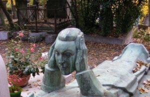 Kubur Musisi dan Pelakon Fernand Arbelot: Menggapai Keabadian Melalui Kenangan