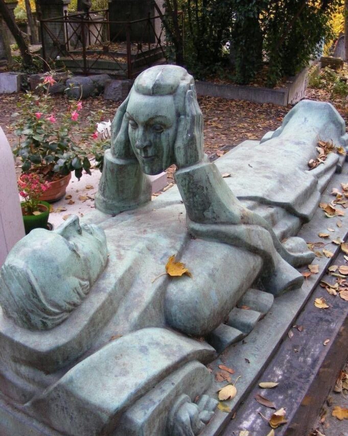 Kubur Musisi dan Pelakon Fernand Arbelot: Menggapai Keabadian Melalui Kenangan