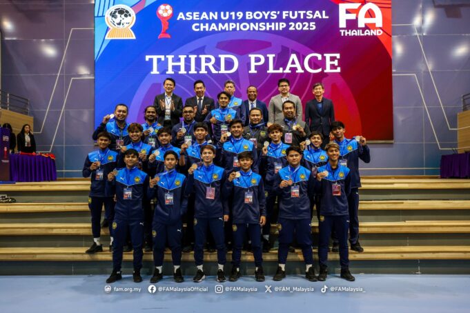 Penghargaan Cemerlang: Skuad Futsal Harimau Malaya Terima Hadiah Tempat Ketiga