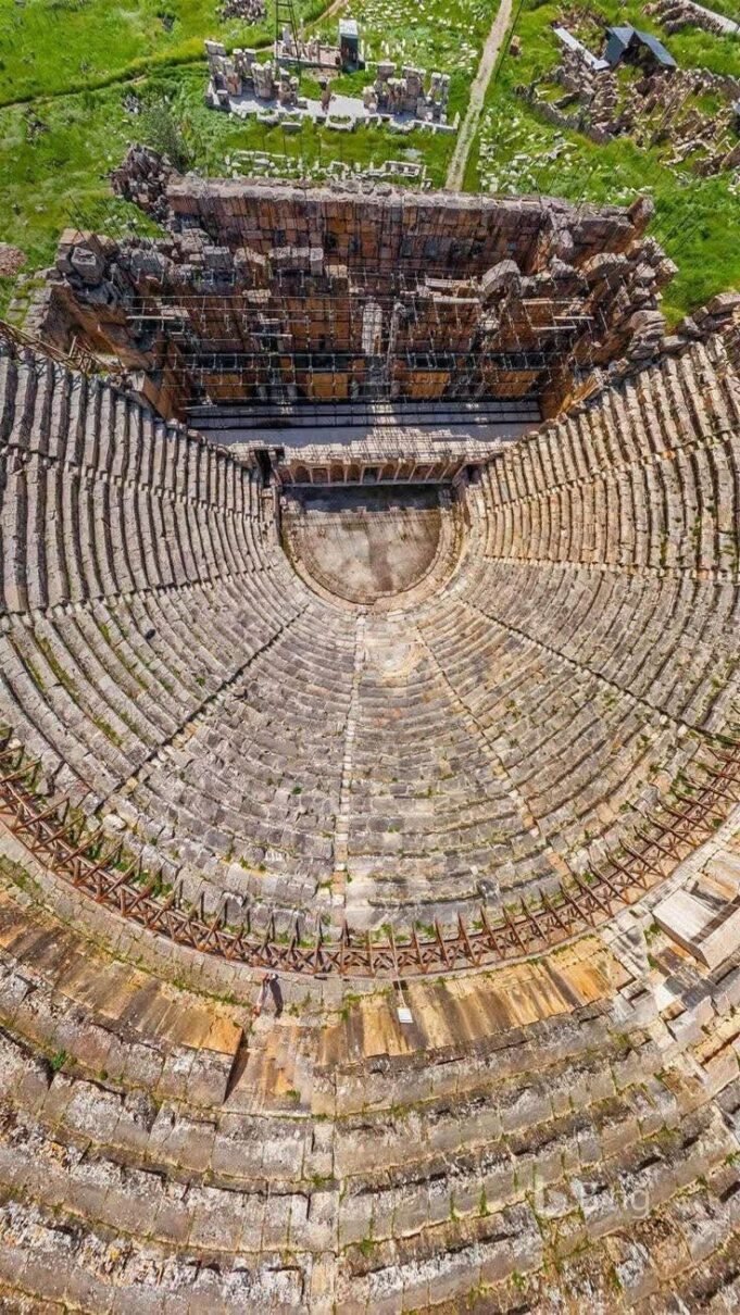 Menelusuri Keajaiban Histori: Runtuhan Kota Purba Hierapolis