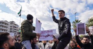 Tantangan Laut: Protes Besar-besaran di Pesisir Syria