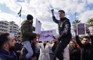 Tantangan Laut: Protes Besar-besaran di Pesisir Syria