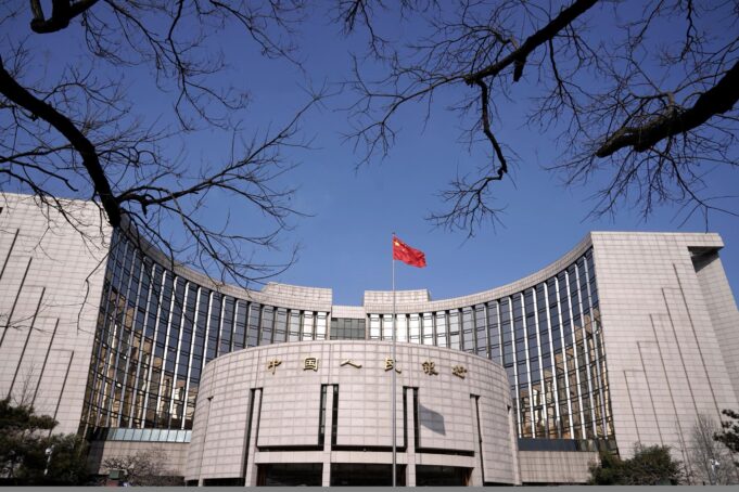 Yuan Mencapai Paras Tertinggi 15 Bulan Meski PBOC Mengeluarkan Isyarat Mewah