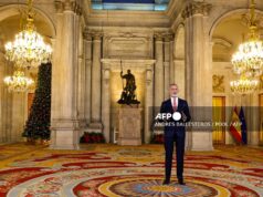 Felipe VI mendesak Sepanyol untuk merapatkan jurang politik dalam mesej Krismas.