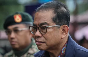 MINDEF menanti siasatan terhadap kes rasuah pegawai ketenteraan kanan.