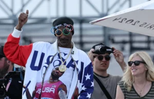Snoop Dogg menyertai Pasukan USA sebagai jurulatih kehormat untuk Sukan Olimpik Musim Sejuk 2026.