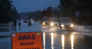 Banjir Johor kembali dengan enam pusat pemindahan dibuka di Segamat.