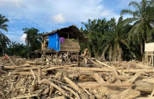 Tiada bunga api Tahun Baru di Indonesia kerana negara meratapi mangsa banjir di Sumatra.