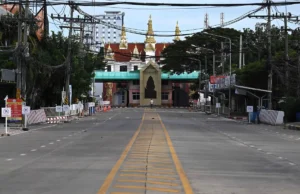 Thailand mengenakan perintah berkurung di provinsi kedua selepas pertikaian sempadan.