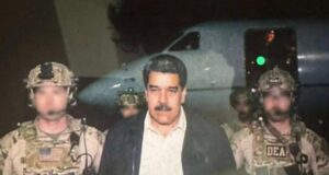 Presiden Nicolás Maduro kini berada di Venezuela, tetapi situasi politik dan ekonomi di negara tersebut sangat kritikal. Ketegangan antara pemerintah dan pembangkang terus berlanjutan, dengan banyak rakyat Venezuela menghadapi kesukaran akibat krisis ekonomi yang mendalam.
Masa depan Venezuela tetap tidak menentu. Jika keadaan politik tidak stabil atau jika tekanan internasional berterusan, negara ini mungkin akan terus mengalami krisis. Namun, jika ada dialog dan kesepakatan antara pihak-pihak berkonflik, ada kemungkinan untuk mencapai pemulihan dan pembaharuan yang diperlukan.
Tajuk: “Masa Depan Venezuela: Ketidakpastian di Bawah Kepimpinan Maduro”