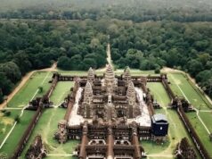 Sejarah Pembinaan Angkor Wat: Karya Agung Zaman Raja Suryavarman II