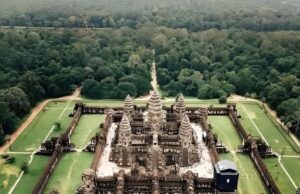 Sejarah Pembinaan Angkor Wat: Karya Agung Zaman Raja Suryavarman II