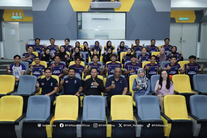 Akademi Bola Sepak Negara Mokhtar Dahari (AMD) Terima Penghargaan Tertinggi dalam Pembangunan Sukan Malaysia.