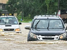 Lelaki meninggal dunia selepas kenderaan 4WDnya swept away oleh air banjir di Tawau.