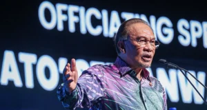 PM Anwar memberi kredit kepada keamanan Malaysia untuk pertumbuhan kuat sektor pelancongan.