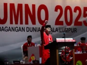 UMNO akan menubuhkan jawatankuasa untuk kemasukan semula anggota.