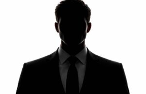 Seorang wanita baru-baru ini mendedahkan bahawa pelakon lelaki yang dikenalnya sejak kecil mempunyai sikap sebenar yang mengejutkan. Menurutnya, dia pernah melihat perilaku negatif pelakon tersebut, termasuk tabiat ketagihan dan kelakuan kasar. Wanita itu menyatakan, “Kau bukannya seperti yang orang sangka, sebenarnya kau seorang penagih dan kaki pukul.” Ini menimbulkan tanda tanya tentang imej yang selama ini dibina oleh pelakon tersebut di hadapan peminat.