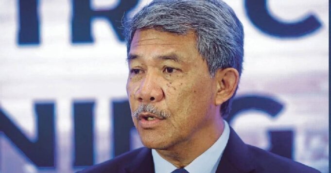 Pelakon wanita yang dilaporkan hilang di Arab Saudi kini dilaporkan telah meninggalkan Jeddah. Khabar ini memberikan harapan kepada peminat dan keluarga yang bimbang akan keselamatannya. Keadaan ini menunjukkan betapa pentingnya memberi perhatian terhadap isu-isu yang melibatkan keselamatan individu, terutama di negara dengan budaya yang berbeza. Harapan agar situasi ini dapat diselesaikan dengan baik untuk semua pihak.