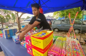 Polis KL hanya membenarkan ‘Happy Boom’ dan ‘Pop-Pop’ untuk CNY.