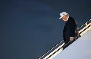 Mengancam Iran, mendesak untuk perjanjian.