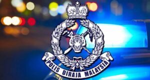 Seorang pempengaruh media sosial telah ditangkap oleh pihak polis dan didakwa atas tuduhan merogol dua remaja. Kes ini menimbulkan pelbagai reaksi di kalangan masyarakat, memandangkan individu tersebut mempunyai pengikut yang ramai di platform media sosial. Pihak berwajib kini sedang menjalankan siasatan lanjut untuk memastikan keadilan ditegakkan dan menghapuskan sebarang bentuk penyalahgunaan kuasa. Kes ini juga mengingatkan kita tentang perlunya langkah-langkah keselamatan dalam talian, terutamanya bagi golongan muda.