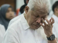 Kekacauan kuasa menggoncang Bersatu, mengancam blok pembangkang.