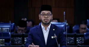 Kerajaan sedang mengkaji akta baharu untuk gaji hakim syariah.