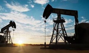 Kenaikan Harga Minyak Mentah Dunia: Implikasi dari Kontrak Niaga Hadapan