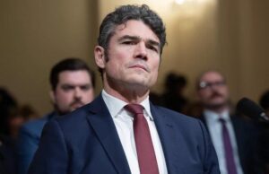 Pengarah Pusat Kontraterorisme Nasional AS, Joe Kent, Tingkatkan Usaha Memerangi Ancaman Ekstremisme