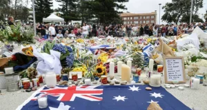 Ibu kepada suspek pembunuh di Bondi Beach menerima ancaman bunuh, diberitahu di mahkamah.