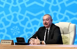 Azerbaijan menghantar 82 tan bantuan ke Iran.