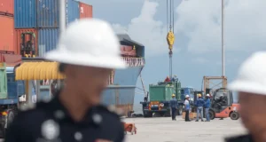 Pengendali industri mendesak operasi Kastam 24 jam di Pelabuhan Pengerang.