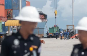 Pengendali industri mendesak operasi Kastam 24 jam di Pelabuhan Pengerang.