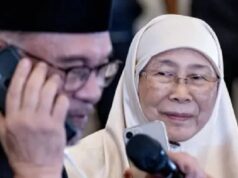Wan Azizah menjelaskan bahawa keputusan Perdana Menteri untuk tidak mengadakan rumah terbuka Aidilfitri tahun ini diambil atas dasar menjaga kesihatan awam. Dalam situasi pasca-pandemik, adalah penting untuk mengelakkan acara besar yang mampu menyebabkan penularan penyakit. Selain itu, beliau menekankan bahawa situasi ekonomi semasa turut menjadi faktor, di mana fokus harus diberikan kepada peningkatan kesejahteraan rakyat yang terkesan. Keselamatan dan kesejahteraan rakyat adalah keutamaan kerajaan, dan keputusan ini dibuat dengan penuh pertimbangan demi kebaikan bersama.