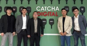 Catcha Digital telah mengambil langkah strategik dengan mengembangkan portfolio eksponya dalam bidang B2B melalui pengambilalihan MIFB. Langkah ini membolehkan Catcha Digital memperkuatkan kedudukan mereka dalam industri pameran perdagangan, memberi akses kepada rangkaian yang lebih luas dan peluang perniagaan baru. Dengan memasukkan MIFB ke dalam portfolio mereka, Catcha Digital dapat memanfaatkan kepakaran dan pengalaman yang sedia ada untuk menarik lebih banyak peserta dan pelawat ke acara-acara pameran.
Pengambilalihan ini juga membuka peluang untuk inovasi dalam format pameran, memanfaatkan teknologi digital dan pendekatan baru dalam pemasaran untuk menarik minat pelbagai industri. Ini berpotensi meningkatkan pengalaman peserta dan mendorong pertumbuhan yang lebih mampan dalam ekosistem B2B. Catcha Digital, dengan penguasaan dalam media digital, dapat menghasilkan strategi pemasaran yang lebih efektif, menjadikannya sebagai pemimpin dalam sektor pameran.
Dengan pengambilalihan MIFB, Catcha Digital bukan sahaja memperluas jangkauan pasaran mereka tetapi juga mengukuhkan komitmen mereka untuk menyokong pertumbuhan industri tempatan.