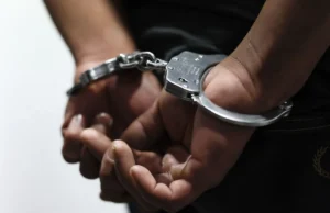 Hong Kong menangkap lapan individu dalam siasatan perdagangan dalam agensi bernilai $40 juta.